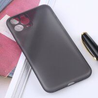Super tanek mat pokrov za iPhone 11 Pro Max - siva