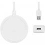 Belkin Boost Charge 15W okrogla brezžična postaja - szadapterjem za iPhone - bela