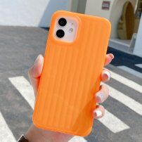Vrezan neonski ovitek za iPhone 11 Pro - oranžna