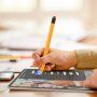 AhaStyle silikonski ovitek v obliki svinčnika z radirko za Apple Pencil 2. generacije / Pro - vijolična