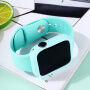 Silikonski trak s silikonskim etuijem za Apple Watch 41mm / 40mm - zelen