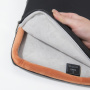 Wiwu elegantna torbica s paščkom za iPad do 13" / MacBook do 14" - črna