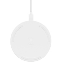 Belkin Boost Charge brezžični polnilnik 10W za iPhone - bela
