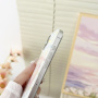 Sijoč ovitek s pikami in MagSafe za iPhone 16 Pro - belo-mavričen