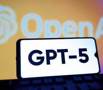 OpenAI je predstavil nov model GPT-5! Kaj novega bo prinesel v&nbsp;ChatGPT in kdaj ga boste lahko preizkusili tudi na&nbsp;iPhonu?