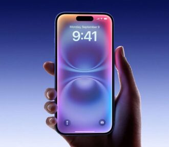 Apple nadaljuje z&nbsp;razvojem nove Siri in testira revolucionarno glasovno upravljanje. Kaj novega vemo o&nbsp;Siri 2.0?