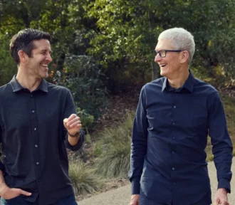 Tim Cook odstopa z&nbsp;mesta izvršnega direktorja Appla. Doba ene največjih ikon tehnološkega sveta se končuje!
